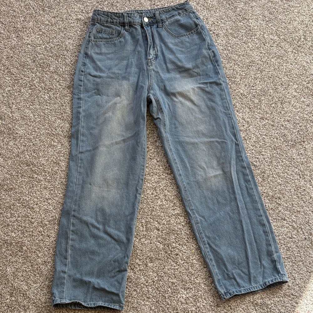 Classic Women's High-Rise Straight Jeans - Faded Blue